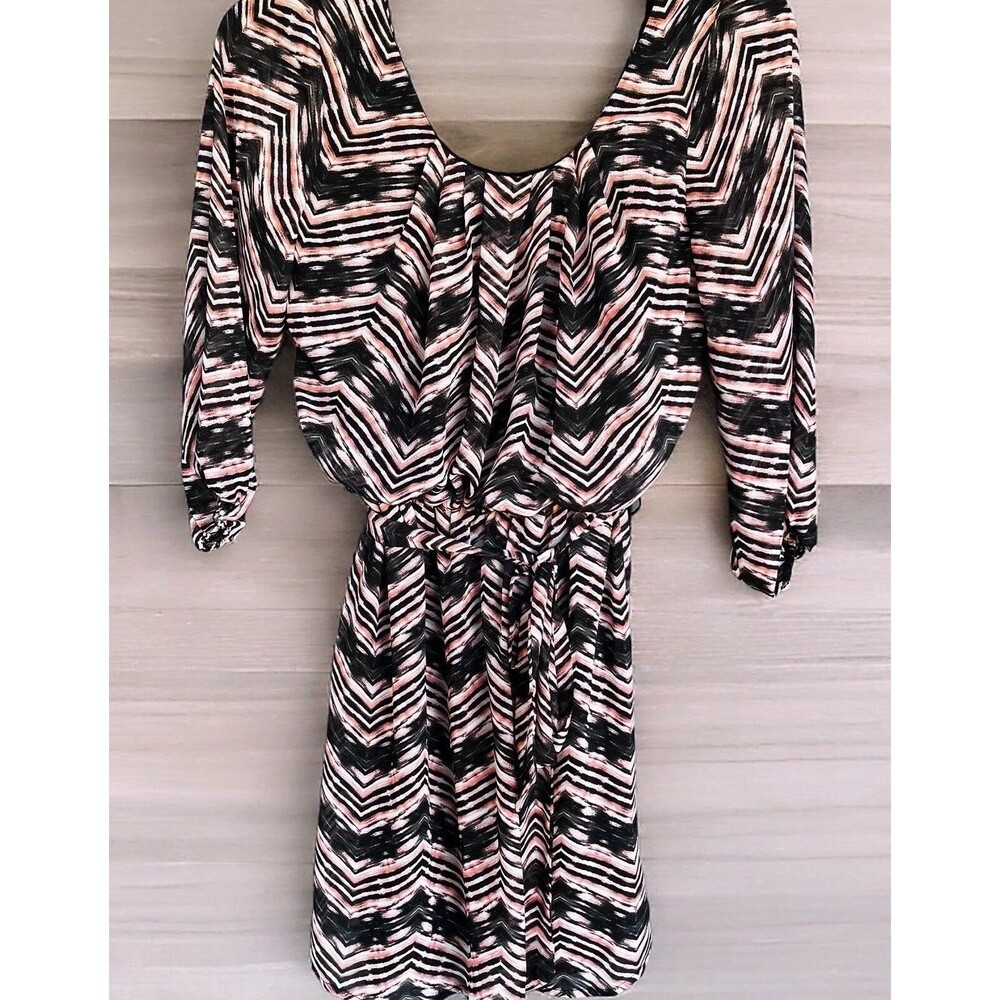 Juniors Lily Rose Pink & Black Chevron Long Sleeve Belted Dress XS EUC